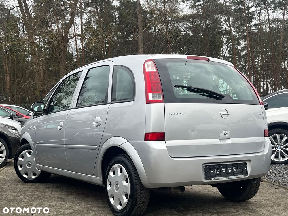 Opel Meriva 1.6 16V (Essentia) - 4