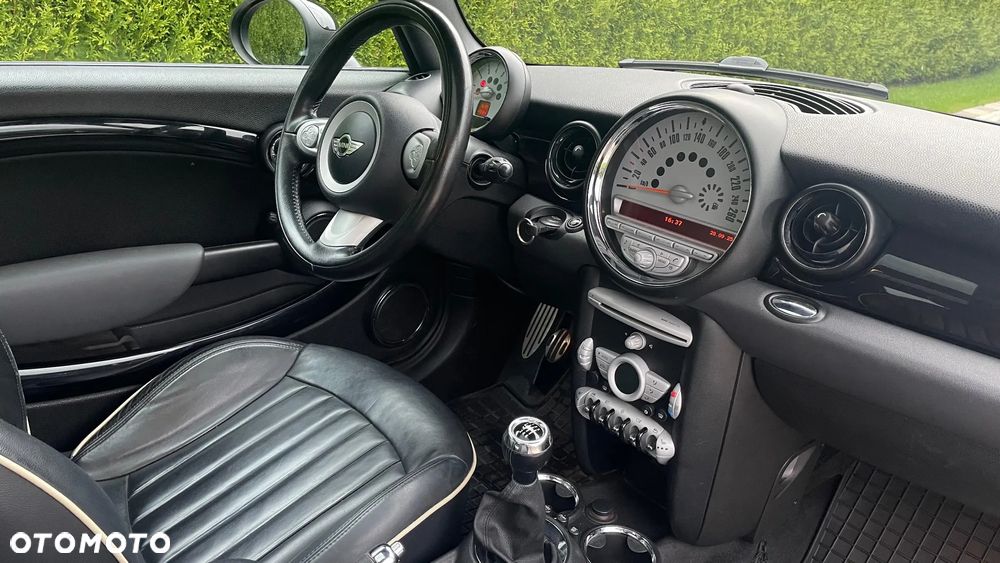 MINI Cooper S Standard - 12