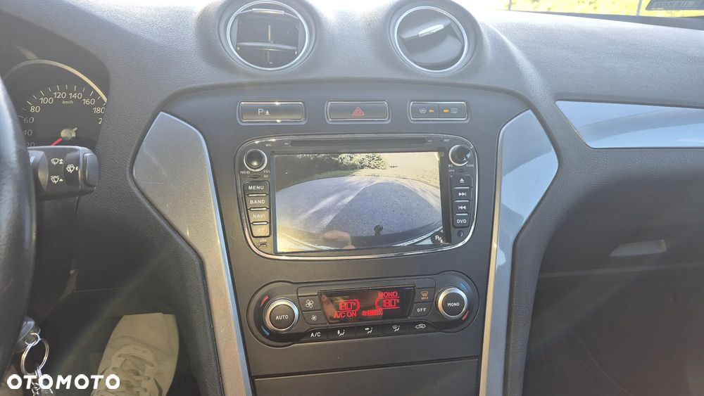 Ford Mondeo 2.0 TDCi Trend MPS6 - 13