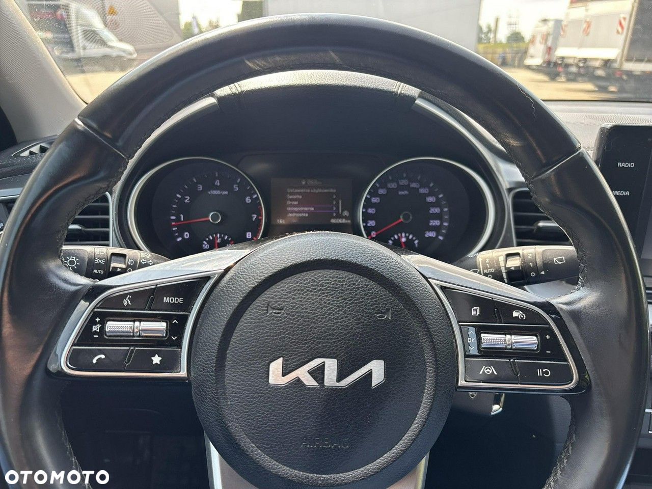 Kia XCeed 1.5 T-GDI M - 23