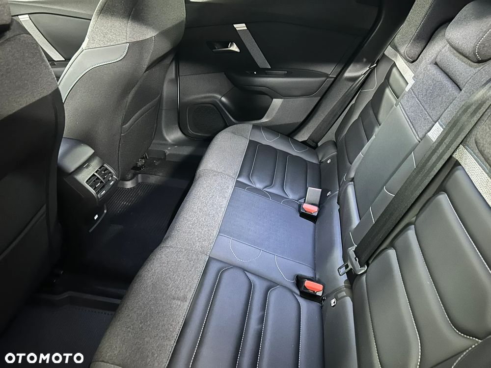 Citroën C4 1.2 PureTech Shine S&S EAT8 - 11