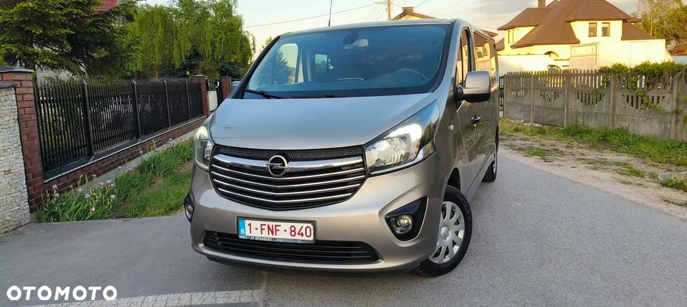 Opel Vivaro L2H1 2,9t Elegance Premium - 21