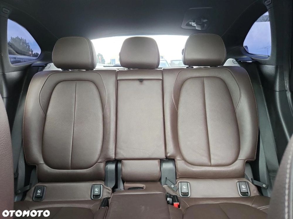 BMW X1 xDrive25i GPF xLine sport - 10