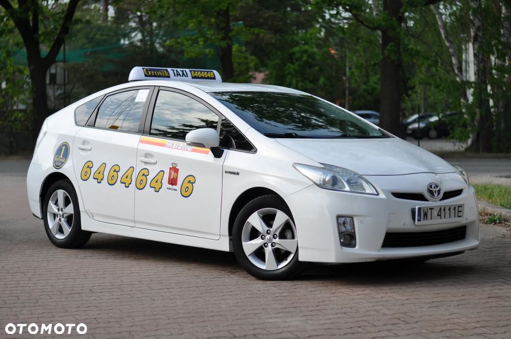 Toyota Prius 1.8 HSD Life - 10