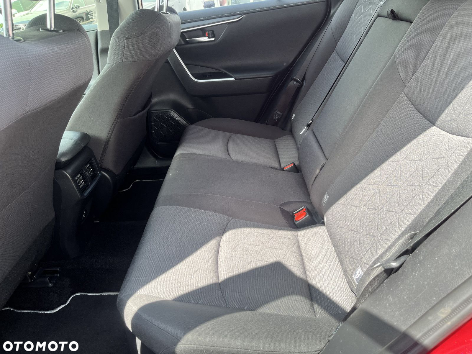 Toyota RAV4 - 21