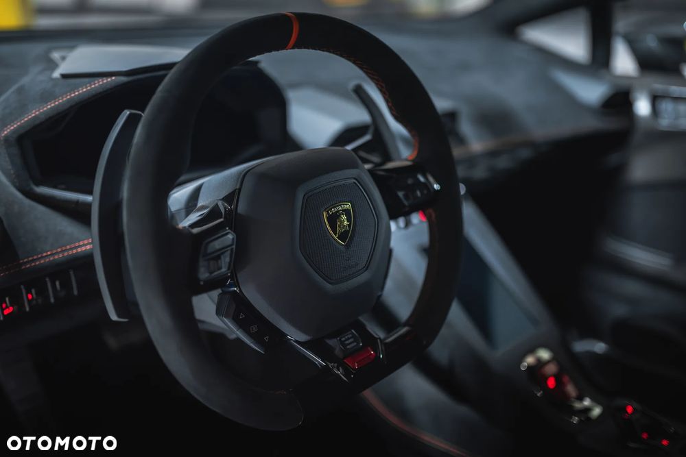 Lamborghini Huracan Performante - 28
