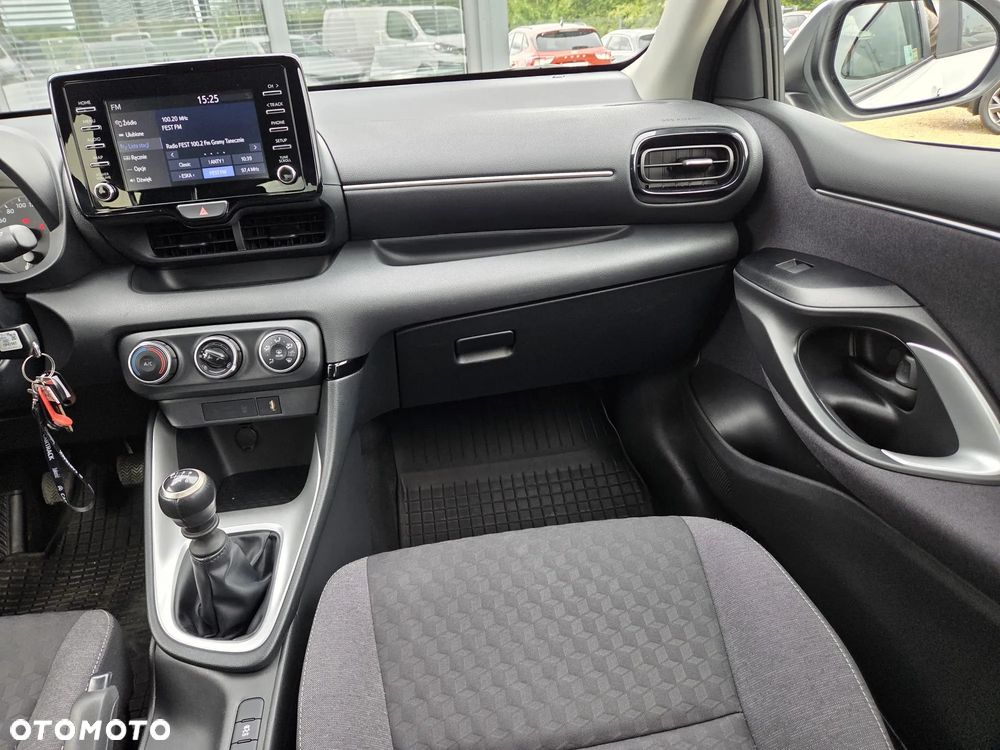 Toyota Yaris 1.5 Comfort - 36