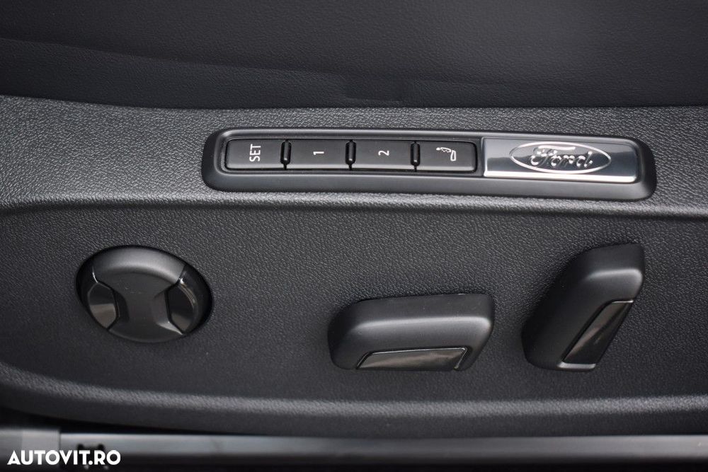 Ford Explorer - 14