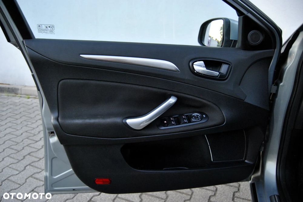 Ford Mondeo 2.0 TDCi Titanium S - 23