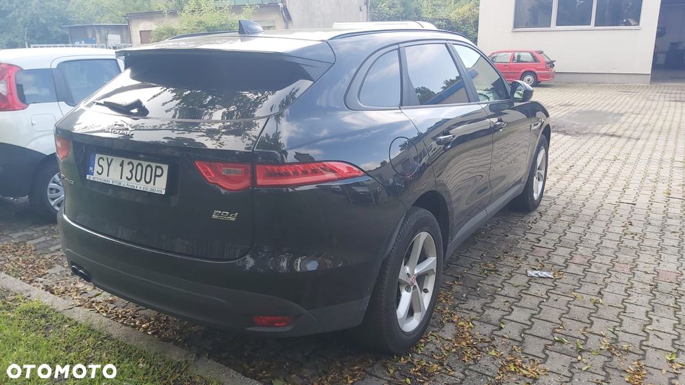 Jaguar F-Pace - 6