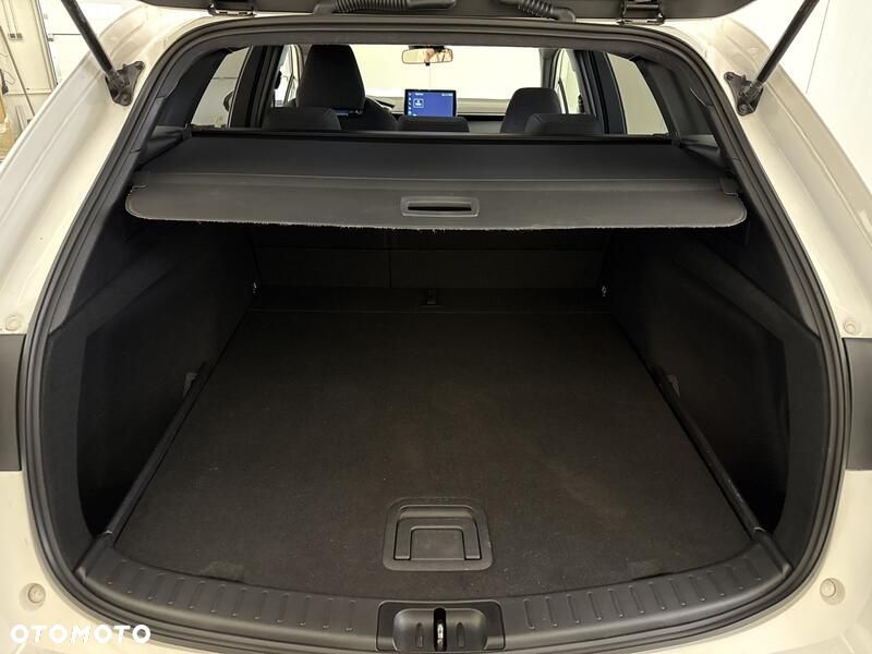 Toyota Corolla 1.8 Hybrid Comfort - 20