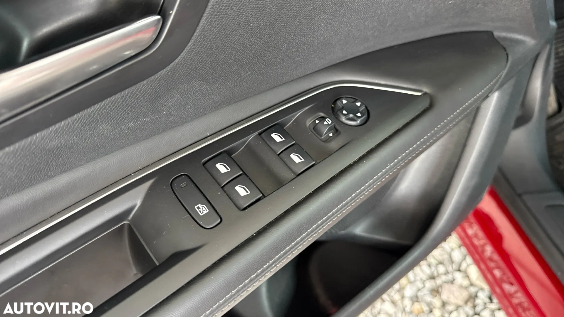 Peugeot 3008 1.2 PureTech Turbo S&S EAT6 GT-Line - 36