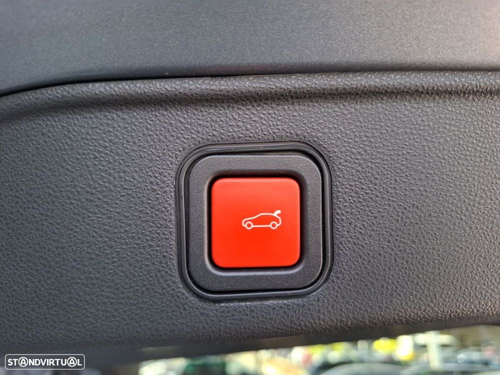 Alfa Romeo Junior 1.2 Speciale eDCT6 — fotografia 26
