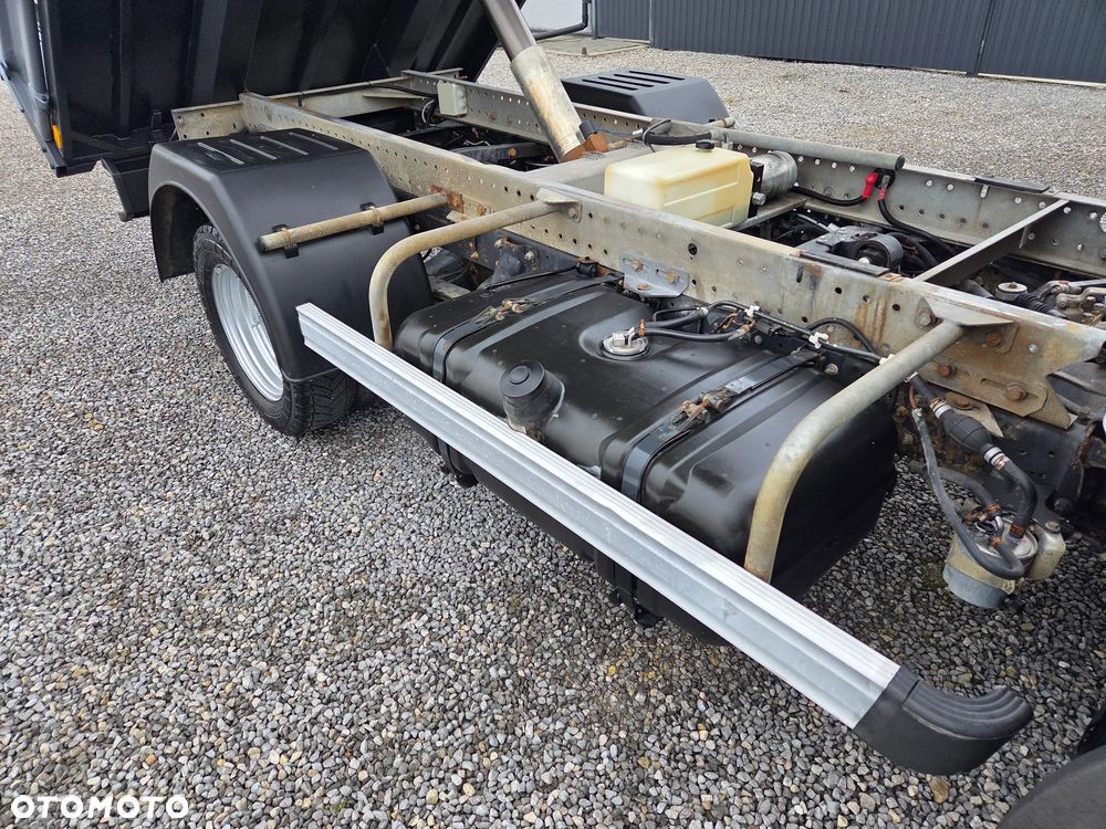 Renault Maxity 2.5 DCI 140KM / Wywrotka Dł: 3.20 / Rozsatw osi 2.50 / Klima / HAK 3.5T - 15