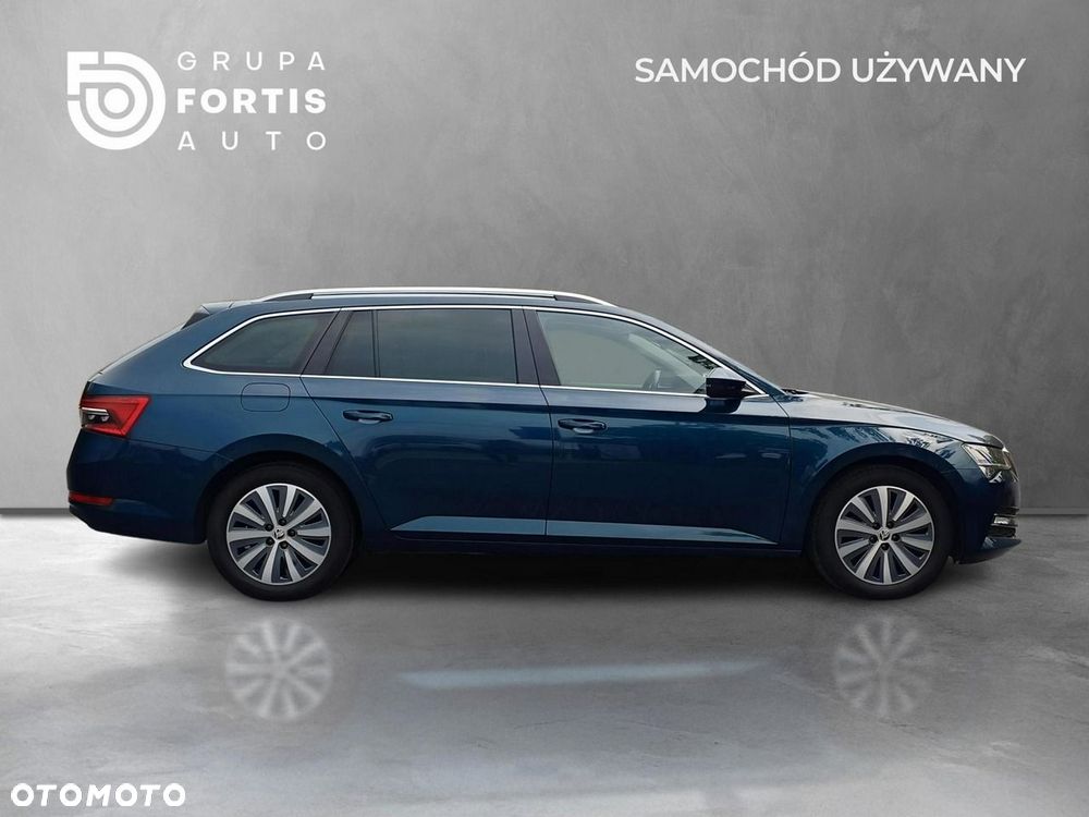 Skoda Superb 2.0 TDI SCR Style DSG - 6