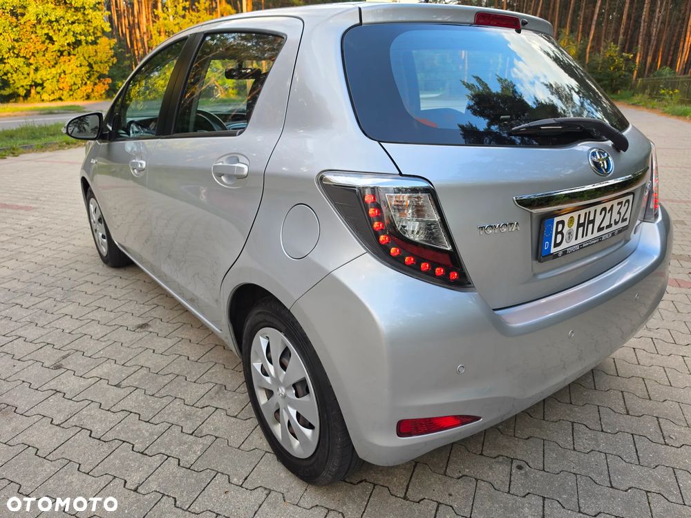 Toyota Yaris 1.5 VVT-i Life - 18