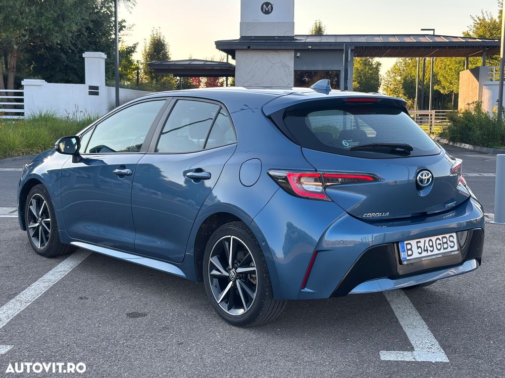 Toyota Corolla 1.8 HSD Business - 3