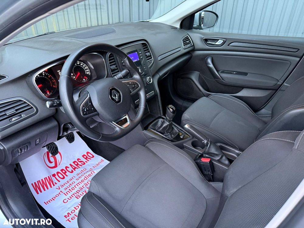 Renault Megane - 5