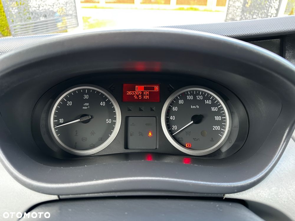 Opel Vivaro - 33