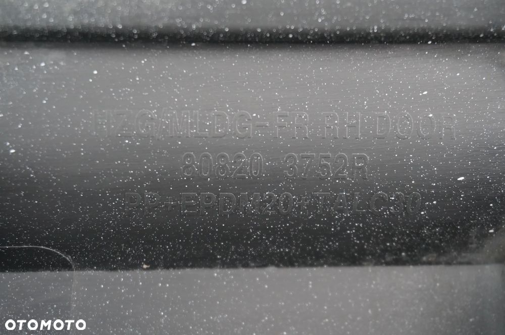 RENAULT KOLEOS 2 II 2016 - Listwa drzwi przód prawa CHROM R OE - 8