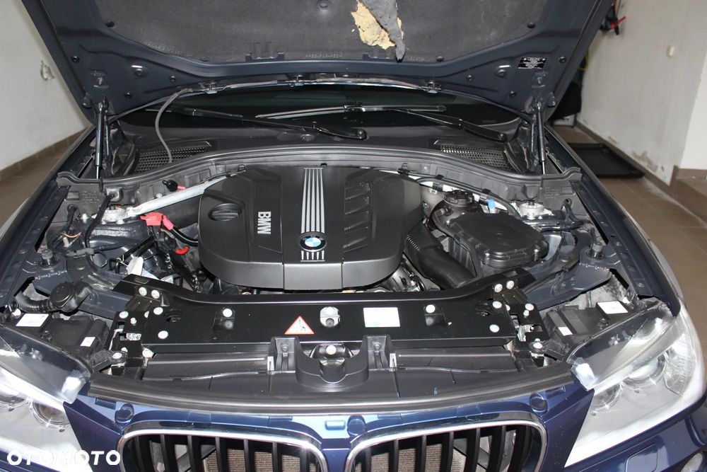 BMW X3 xDrive20d - 38