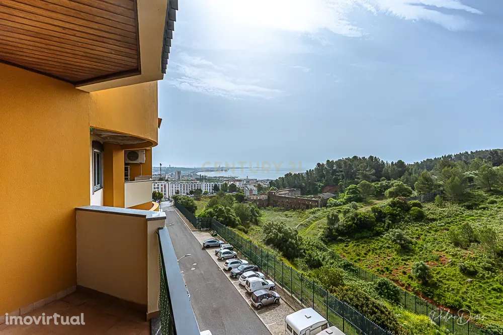 Apartamento T2 c/ Terraço, Churrasqueira e Vista Rio Sado - Grande imagem: 2/12