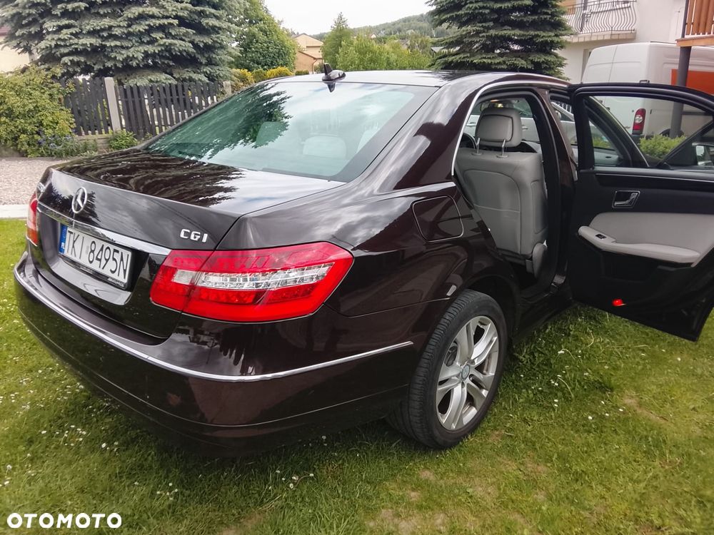 Mercedes-Benz Klasa E 250 CGI BlueEffICIENCY Avantgarde - 13