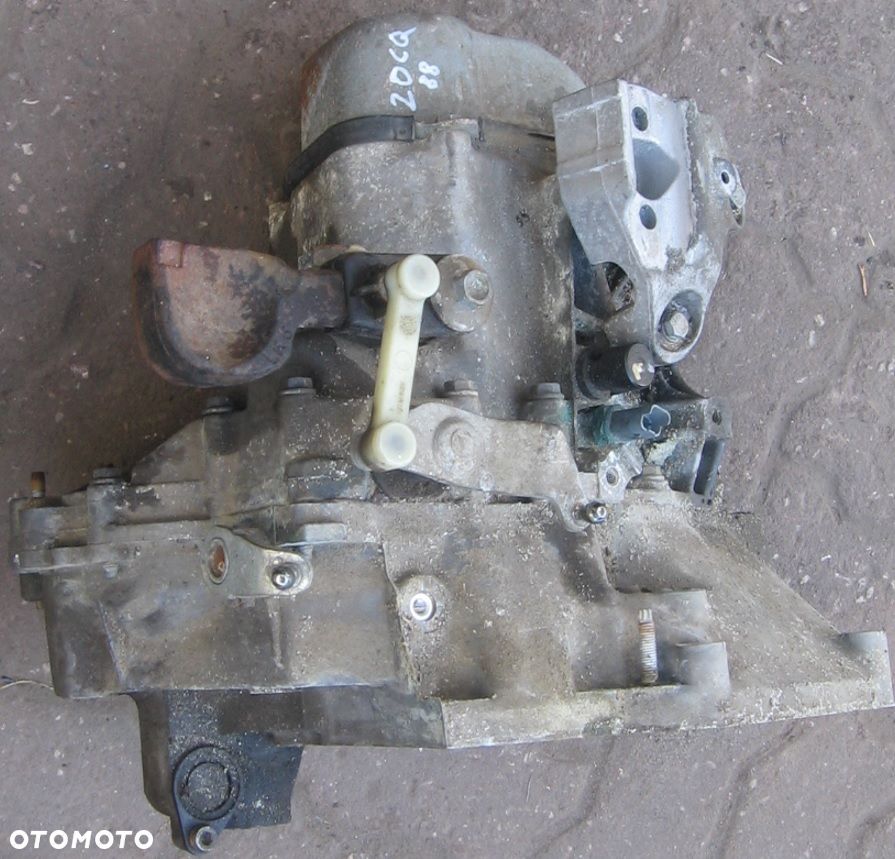 20CQ88 skrzynia biegów PEUGEOT 307 CITROEN DS 1.4 16V - 1
