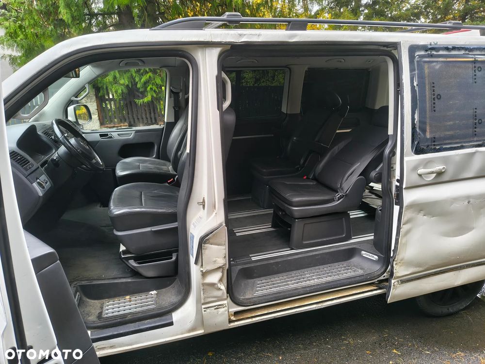 Volkswagen Multivan - 10