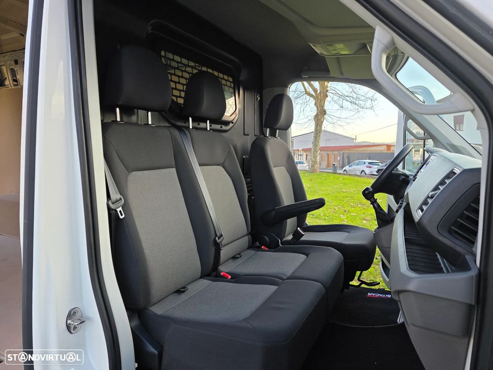 VW CRAFTER 35 2.0 TDI L5H4 IVA DEDUTIVEL - 30