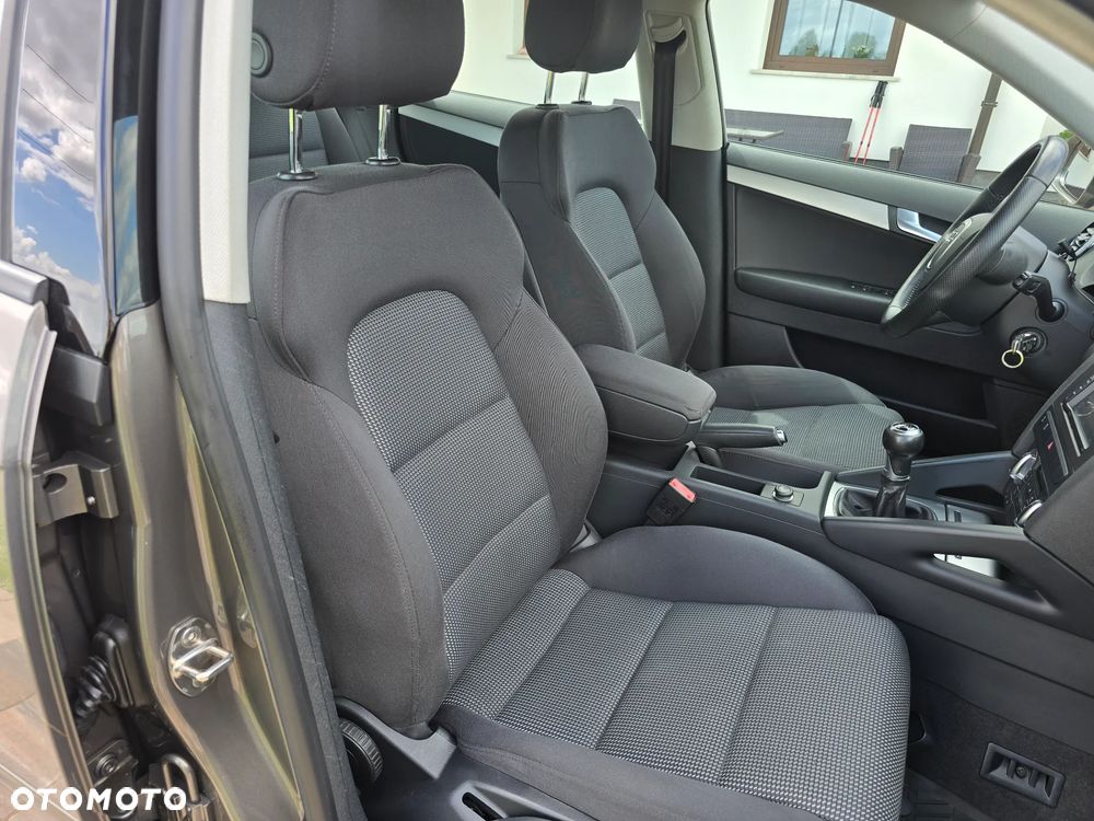 Audi A3 Sportback 2.0 TDI Ambiente - 10