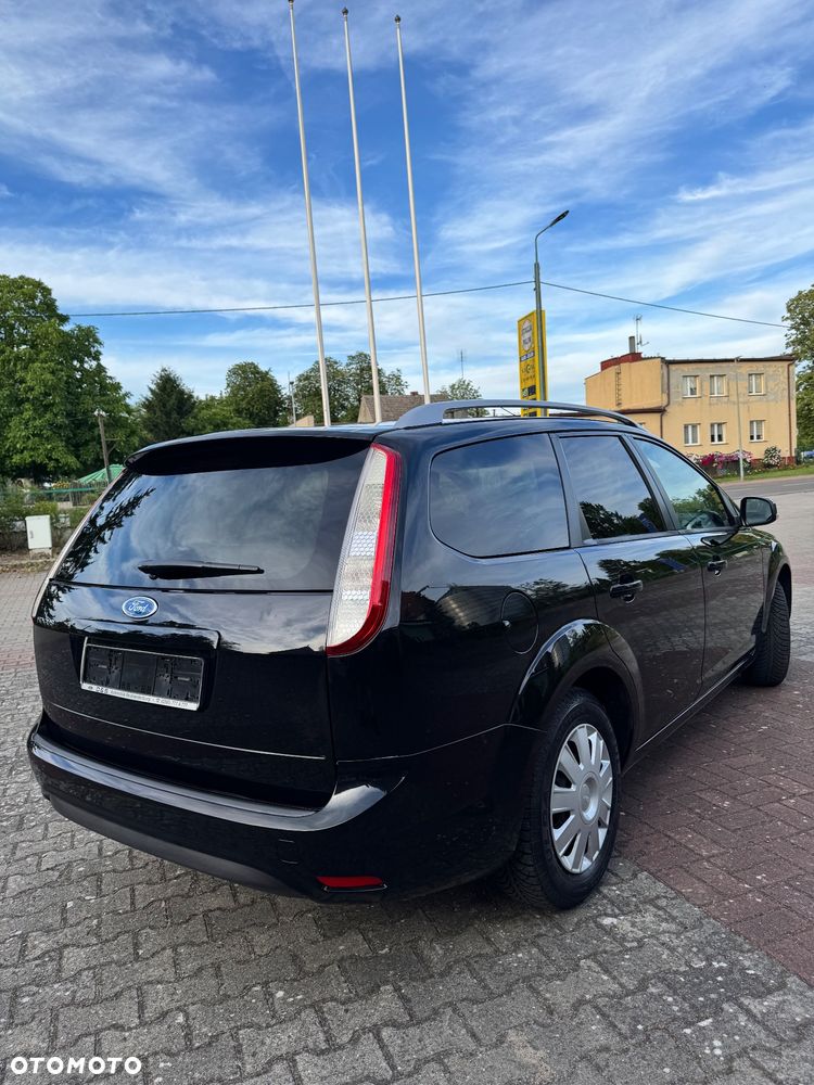 Ford Focus 1.8 Black Magic - 3
