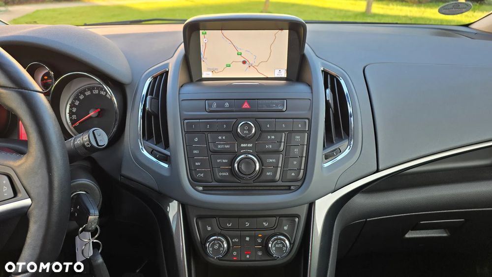Opel Zafira - 16