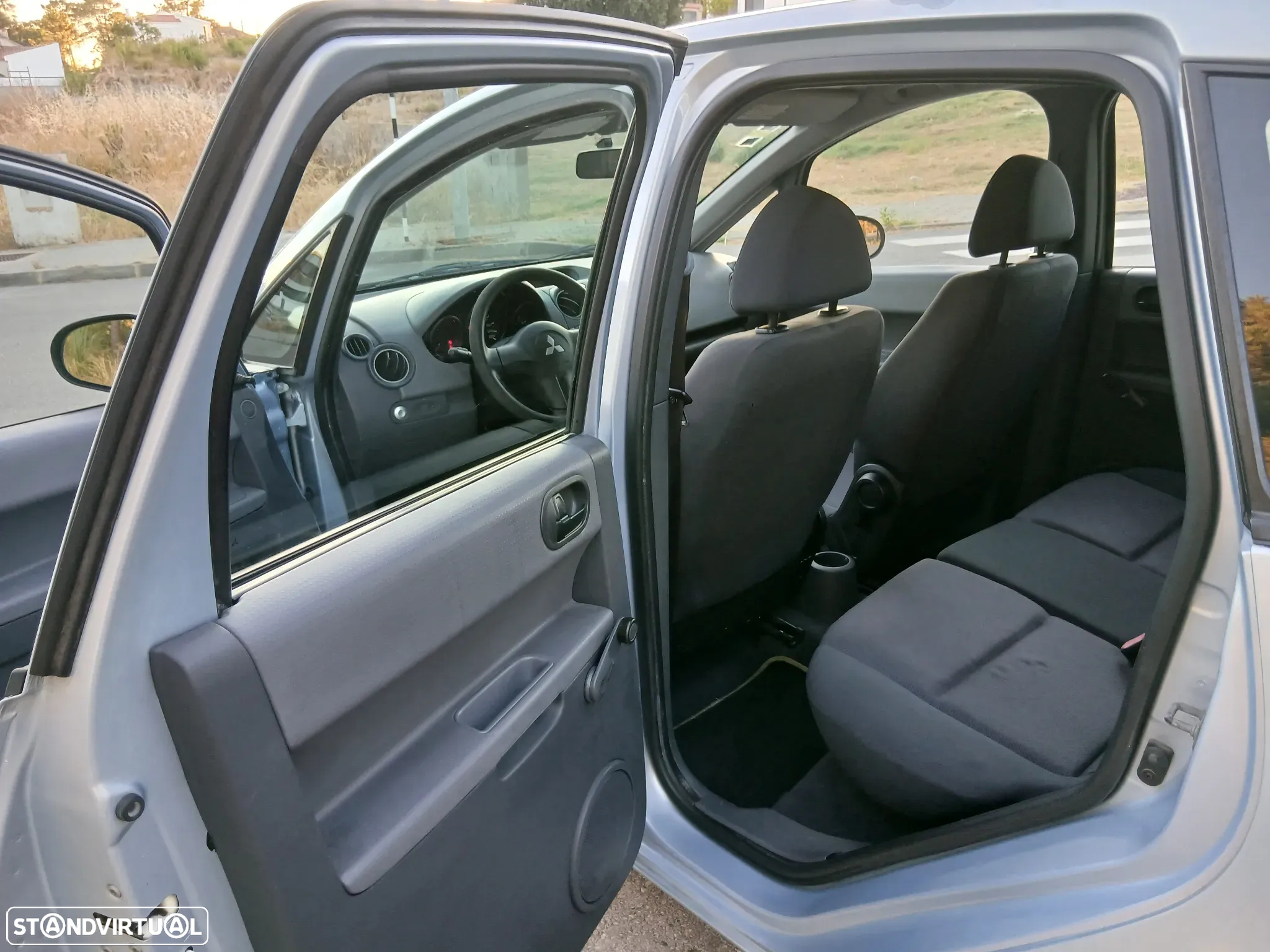 Mitsubishi Colt 1.1 Insport P. Segurança - 7