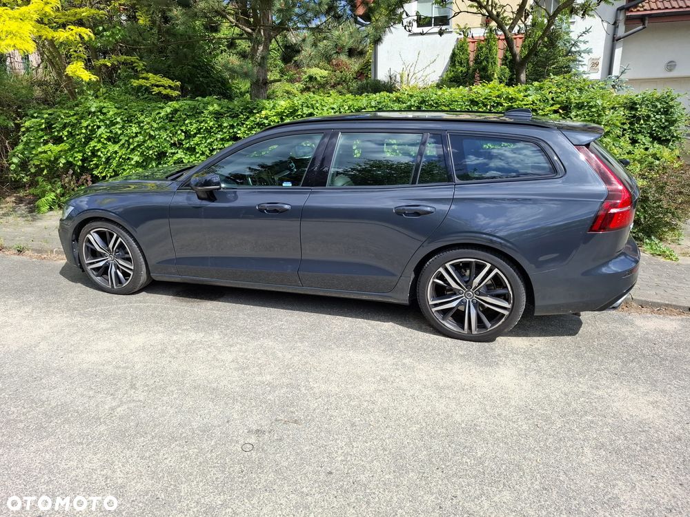Volvo V60 D3 R-Design - 4