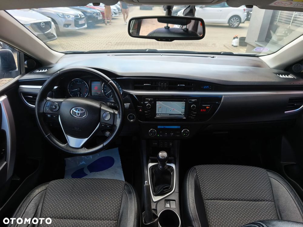 Toyota Corolla 1.6 Prestige - 6