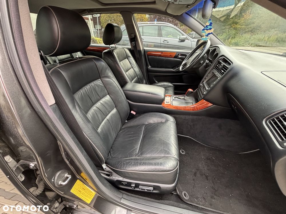 Lexus GS - 8