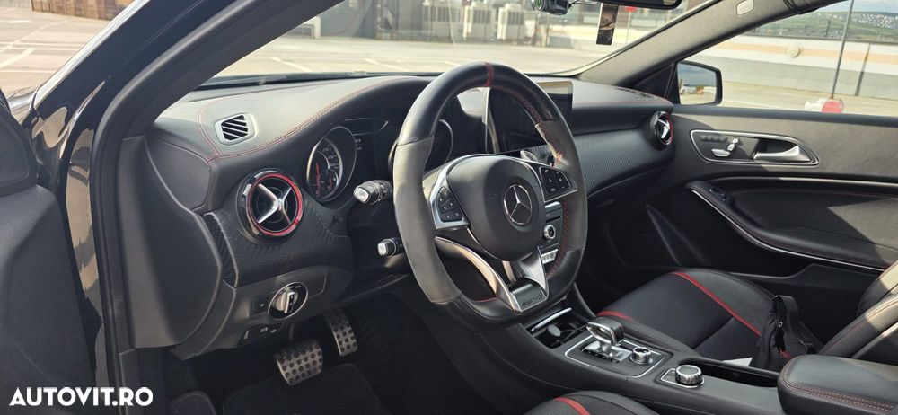 Mercedes-Benz A 45 AMG 4Matic AMG Speedshift 7G-DCT - 15
