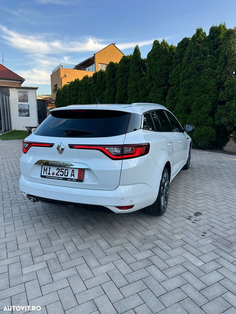 Renault Megane ENERGY dCi 130 BOSE EDITION - 14