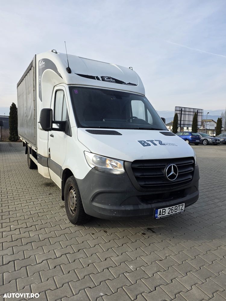 Mercedes-Benz Sprinter - 1