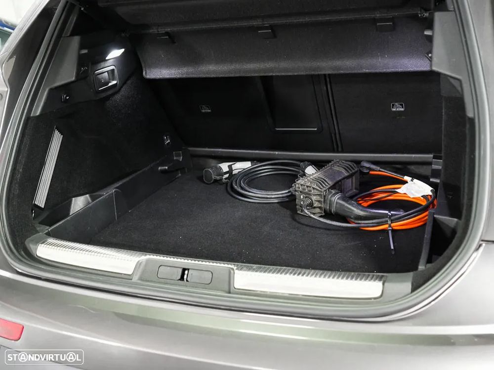 DS DS7 Crossback E-Tense Performance Line EAT8 - 13