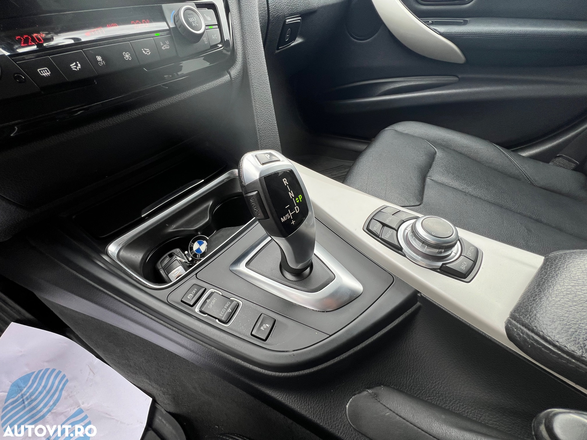 BMW Seria 3 318d Touring Aut. Modern Line - 11