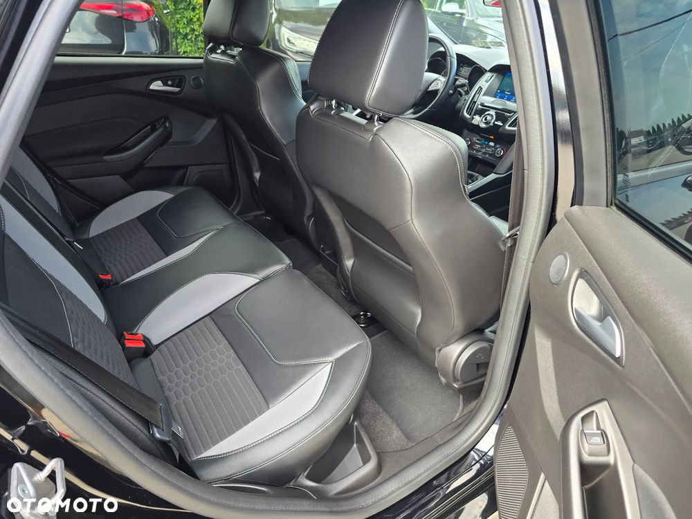 Ford Focus - 10