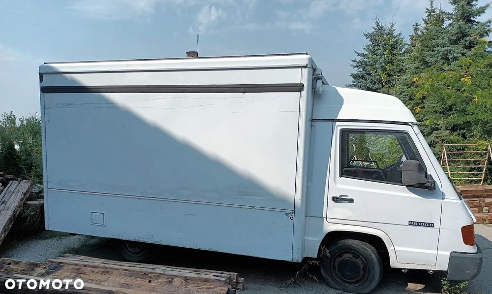 Mercedes-Benz MB 100 - 2