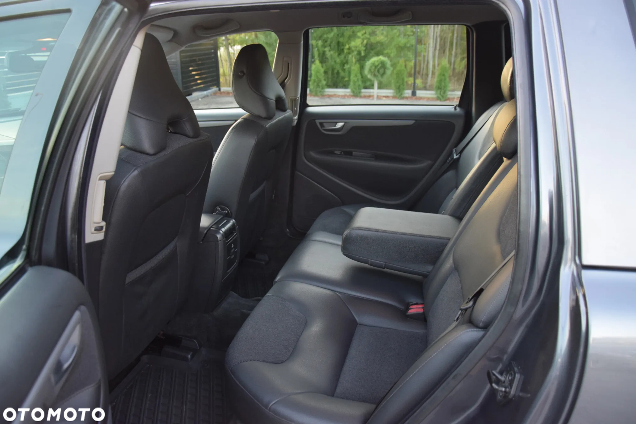 Volvo XC 70 D5 AWD Kinetic - 18
