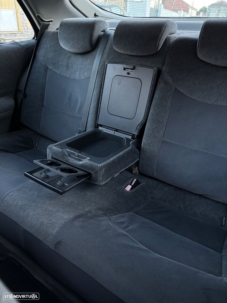 Renault Laguna 1.6 Privilége - 3