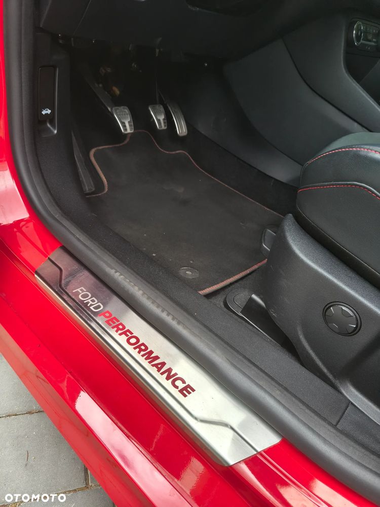 Ford Fiesta - 19
