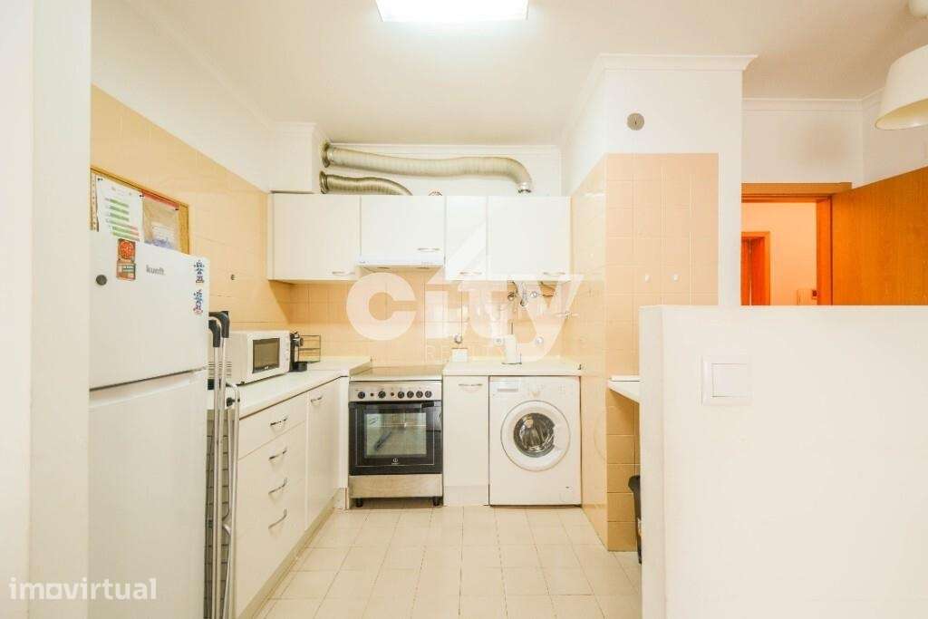 APARTAMENTO T1 COM GARAGEM EM TELHEIRAS JUNTO AO PINGO DOCE - Grande imagem: 5/25