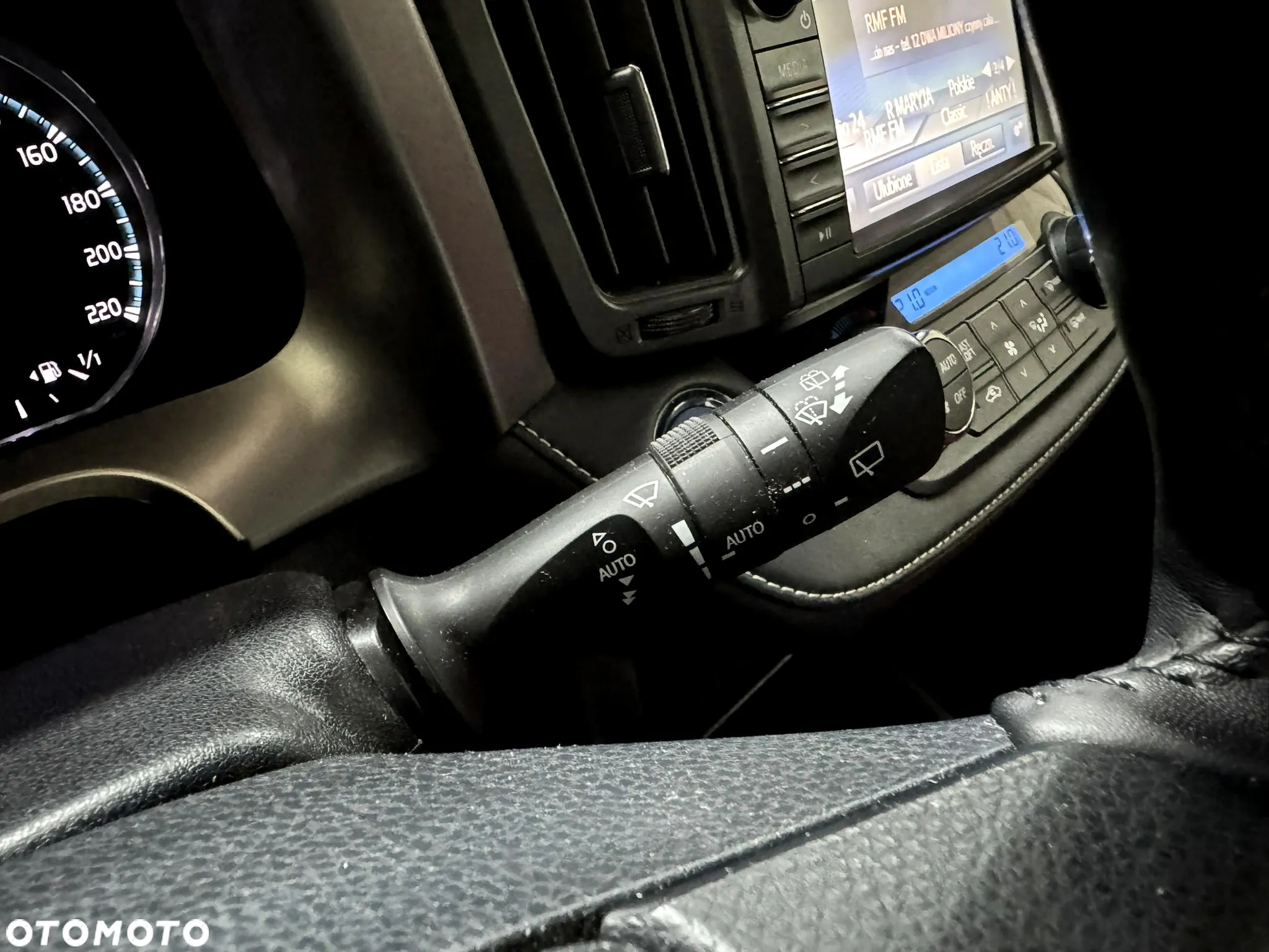 Toyota RAV4 Hybrid Selection 4x4 - 25