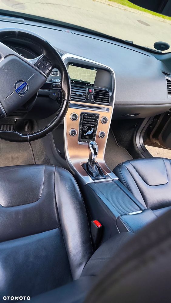 Volvo XC 60 D4 Drive-E R-Design Momentum - 19
